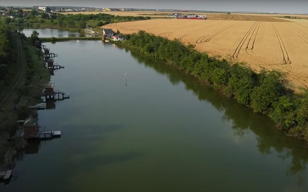 poaza cu Balta Aladdin Lakes